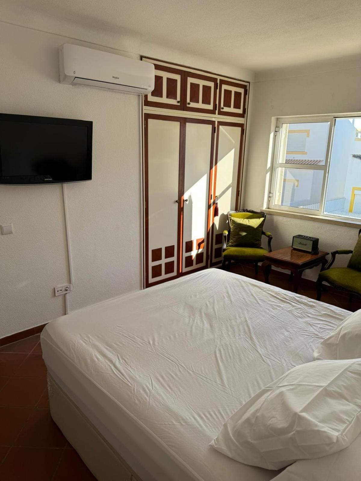 לאגוּ‏ש Villa 46 Hostel מראה חיצוני תמונה